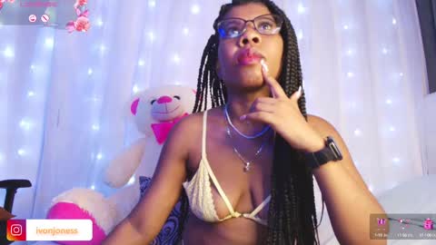  Ivon  Miss Jones  online show from March 2025 08:11:01 AM