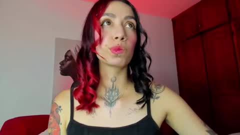 Ivonne  online show from December 2025 07:09:01 PM