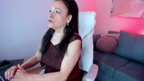 Snapshot of ivonne_4 chatting on June 2026 01:20:02 PM Ivonne online show from June 2026 01:20:02 PM