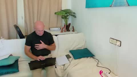 Snapshot of ivonne_hilton chatting on November 2025 11:54:01 AM Ivonne online show from November 2025 11:54:01 AM