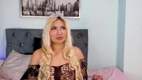 IvonnyBon online show from May 2026 03:12:01 AM