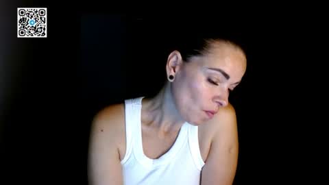 Snapshot of ivorymuse chatting on June 2026 08:52:02 PM Lana online show from June 2026 08:52:02 PM