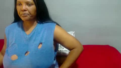 Snapshot of ivorytits48 chatting on March 2025 05:11:01 AM IVORYTITS48 online show from March 2025 05:11:01 AM