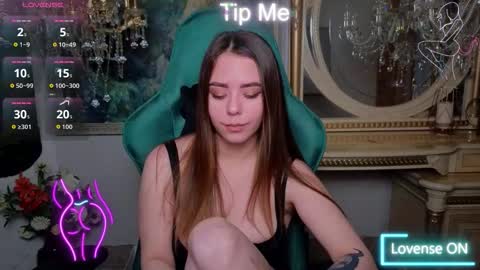 ivorywood_ online show from October 2025 08:56:02 AM