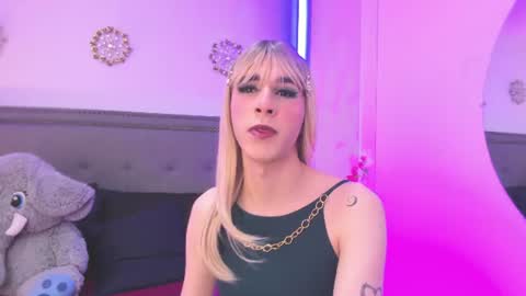 ivi rosse  online show from July 2026 02:33:01 PM