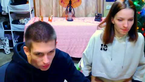 Snapshot of ivy__lester chatting on December 2024 07:11:02 PM Ivy and Lester online show from December 2024 07:11:02 PM