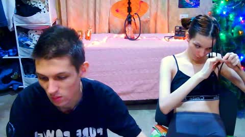 Snapshot of ivy__lester chatting on December 2024 10:12:01 PM Ivy and Lester online show from December 2024 10:12:01 PM