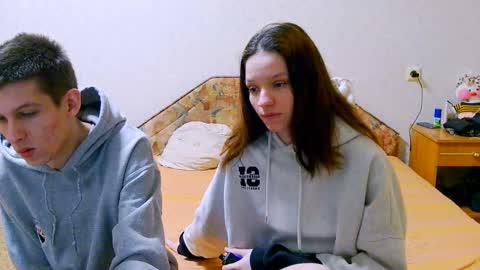 Snapshot of ivy__lester chatting on February 2025 03:19:01 PM Ivy and Lester online show from February 2025 03:19:01 PM