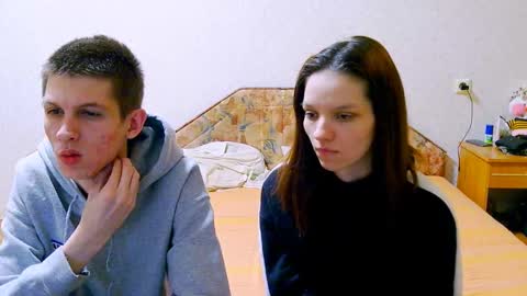 Snapshot of ivy__lester chatting on February 2025 09:37:02 PM Ivy and Lester online show from February 2025 09:37:02 PM