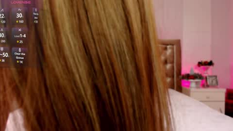 Snapshot of ivy_myaa chatting on December 2024 08:25:02 PM Ivy Myaa online show from December 2024 08:25:02 PM