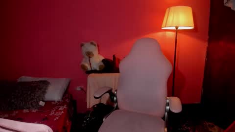 Snapshot of ivy_roosx chatting on February 2026 08:43:01 PM vivian online show from February 2026 08:43:01 PM