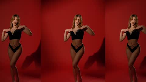 Snapshot of ivy_whyte chatting on February 2025 03:00:01 PM Ivy online show from February 2025 03:00:01 PM