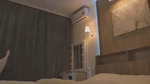 Snapshot of ivy_whyte chatting on February 2025 06:09:01 PM Ivy online show from February 2025 06:09:01 PM