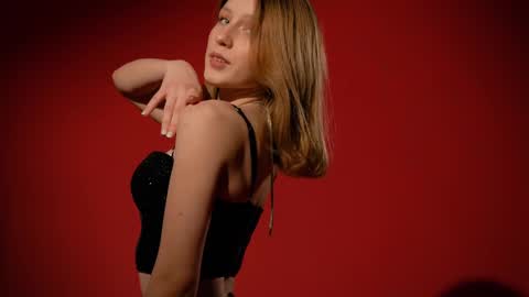 Snapshot of ivy_whyte chatting on February 2025 03:01:02 AM Ivy online show from February 2025 03:01:02 AM