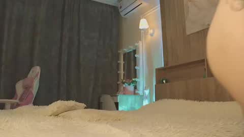 Snapshot of ivy_whyte chatting on March 2025 06:01:02 PM Ivy online show from March 2025 06:01:02 PM