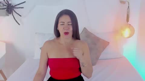 Ivy  online show from October 2025 01:58:01 PM