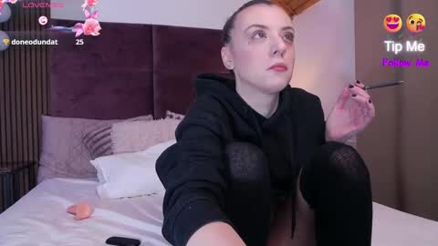 Snapshot of ivydoll_xxx chatting on December 2024 06:43:02 AM Ivy online show from December 2024 06:43:02 AM