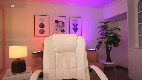 Ivy Grabes online show from July 2026 12:48:02 PM