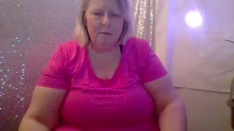 ivyjane3522 online show from May 2026 01:24:01 AM
