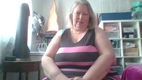 ivyjane3522 online show from June 2026 06:30:01 PM