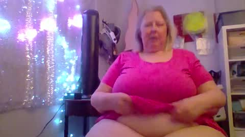 ivyjane3522 online show from June 2026 01:16:02 AM