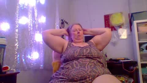 ivyjane3522 online show from June 2026 02:40:02 AM