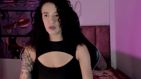 Camila online show from December 2025 05:46:01 AM