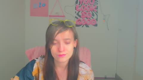 Snapshot of ivynoir_ chatting on April 2026 11:51:02 AM Ivy online show from April 2026 11:51:02 AM
