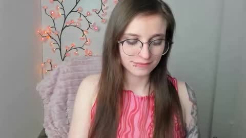 Snapshot of ivynoir_ chatting on May 2026 02:39:01 AM Ivy online show from May 2026 02:39:01 AM