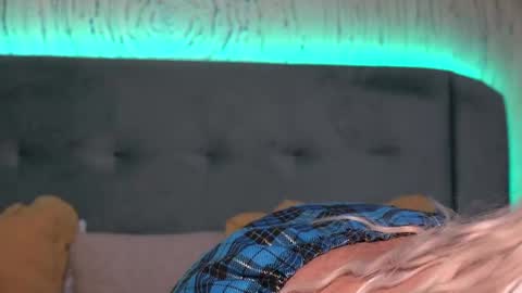  Ivy  online show from December 2024 06:10:02 AM