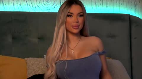  Ivy  online show from February 2025 04:04:01 AM