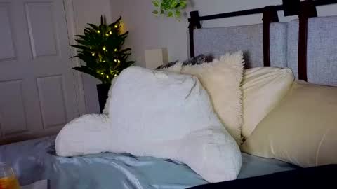Ivy Nyxx online show from May 2026 02:17:02 AM