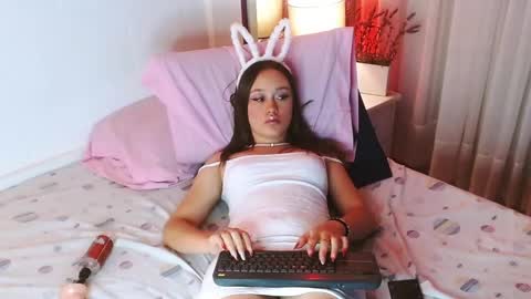 Ivy online show from December 2024 08:43:02 PM