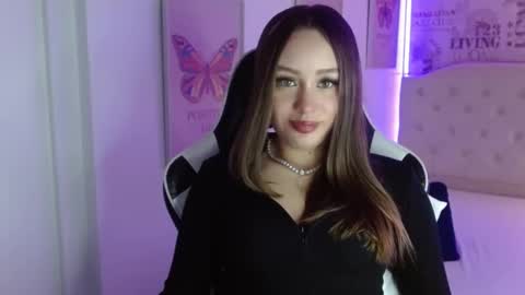 Ivy online show from February 2025 08:25:01 PM