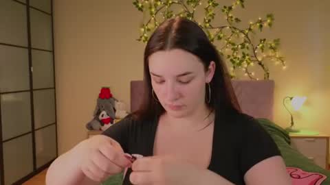 Daisy online show from June 2026 02:36:02 AM