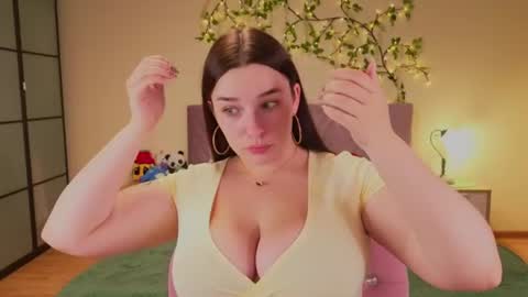 Daisy online show from July 2026 11:12:02 PM