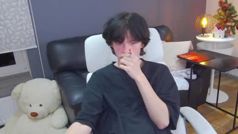 Snapshot of iwillfall_ chatting on December 2024 03:40:02 AM Maxim online show from December 2024 03:40:02 AM