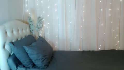Red online show from September 2025 06:57:01 PM