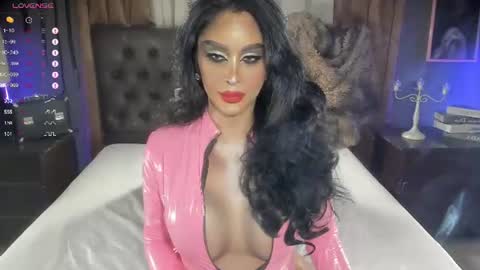 Snapshot of iyotara_ chatting on June 2026 02:05:01 AM Areeya online show from June 2026 02:05:01 AM