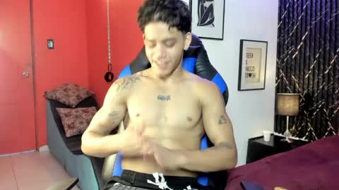 izaack online show from April 2026 12:40:01 PM