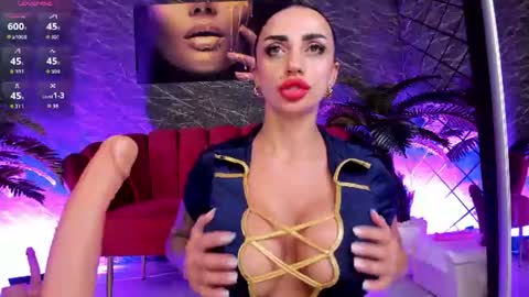 izabelatessa online show from July 2026 07:15:02 PM