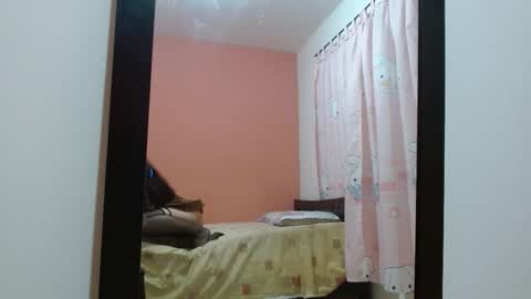 Snapshot of izy_bell chatting on November 2025 08:58:02 PM Izzyy online show from November 2025 08:58:02 PM