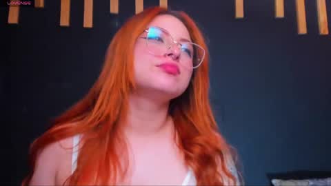 Snapshot of izyzys_baker chatting on May 2026 06:53:01 AM hot izys online show from May 2026 06:53:01 AM