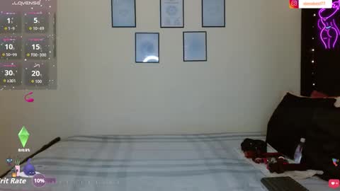 Snapshot of izzabelvalentine chatting on November 2025 04:10:02 PM Izzabel Valentine online show from November 2025 04:10:02 PM