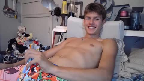 Willis online show from September 2025 09:27:02 PM