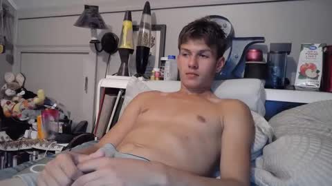 Willis online show from September 2025 04:46:02 AM