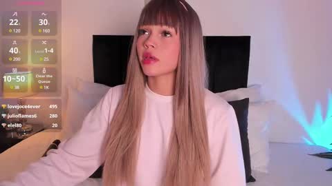 Snapshot of izzy_vega chatting on February 2025 01:46:02 AM Izzy vega online show from February 2025 01:46:02 AM