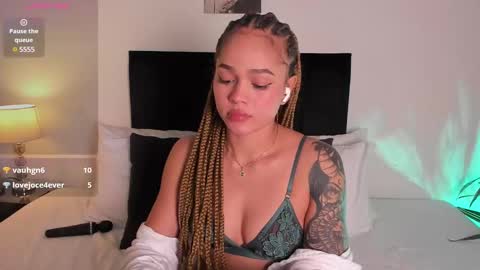 Snapshot of izzy_vega chatting on March 2025 01:58:02 AM Izzy vega online show from March 2025 01:58:02 AM