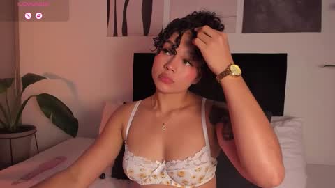 Snapshot of izzy_vega chatting on January 2026 01:10:02 AM Izzy vega online show from January 2026 01:10:02 AM