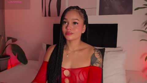 Snapshot of izzy_vega chatting on February 2026 10:35:01 PM Izzy vega online show from February 2026 10:35:01 PM